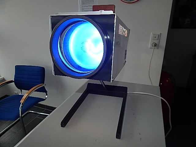hanau-tischlampe-sollux-700
