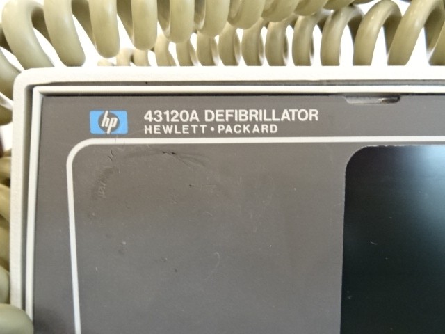 hp-43120a-defi-defibrillator-360-joule-ekg-anschluss-2821