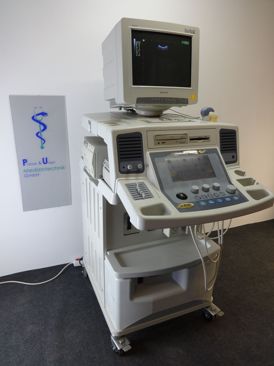 kretz-voluson-530d-mt-ultraschallgeraet-3d-cfm-2-sonden kretz-voluson-530d-mt-ultraschallgeraet-3d-cfm-2-sonden