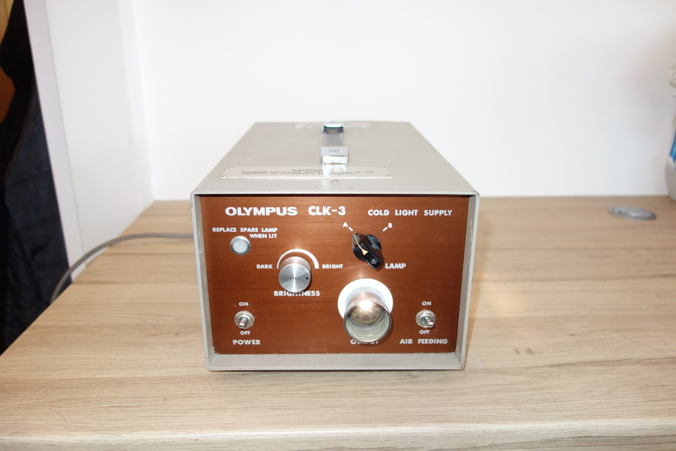 olympus-clk-3-cold-light-source-endoskopielichtquelle-5057