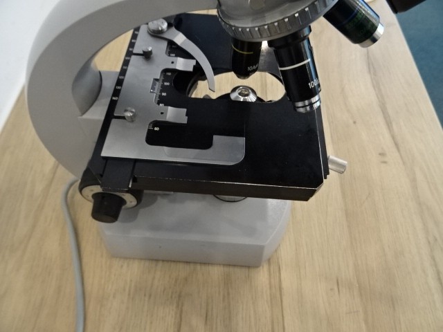 zeiss-stereomikroskop-tischmikroskop-2352