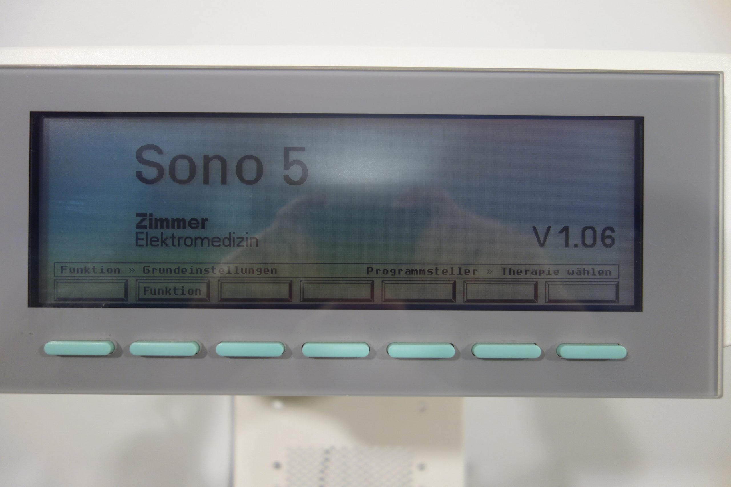 zimmer-sono-5-mit-3-mhz-und-0-8-mhz-sonde-auf-fahrgstell-01